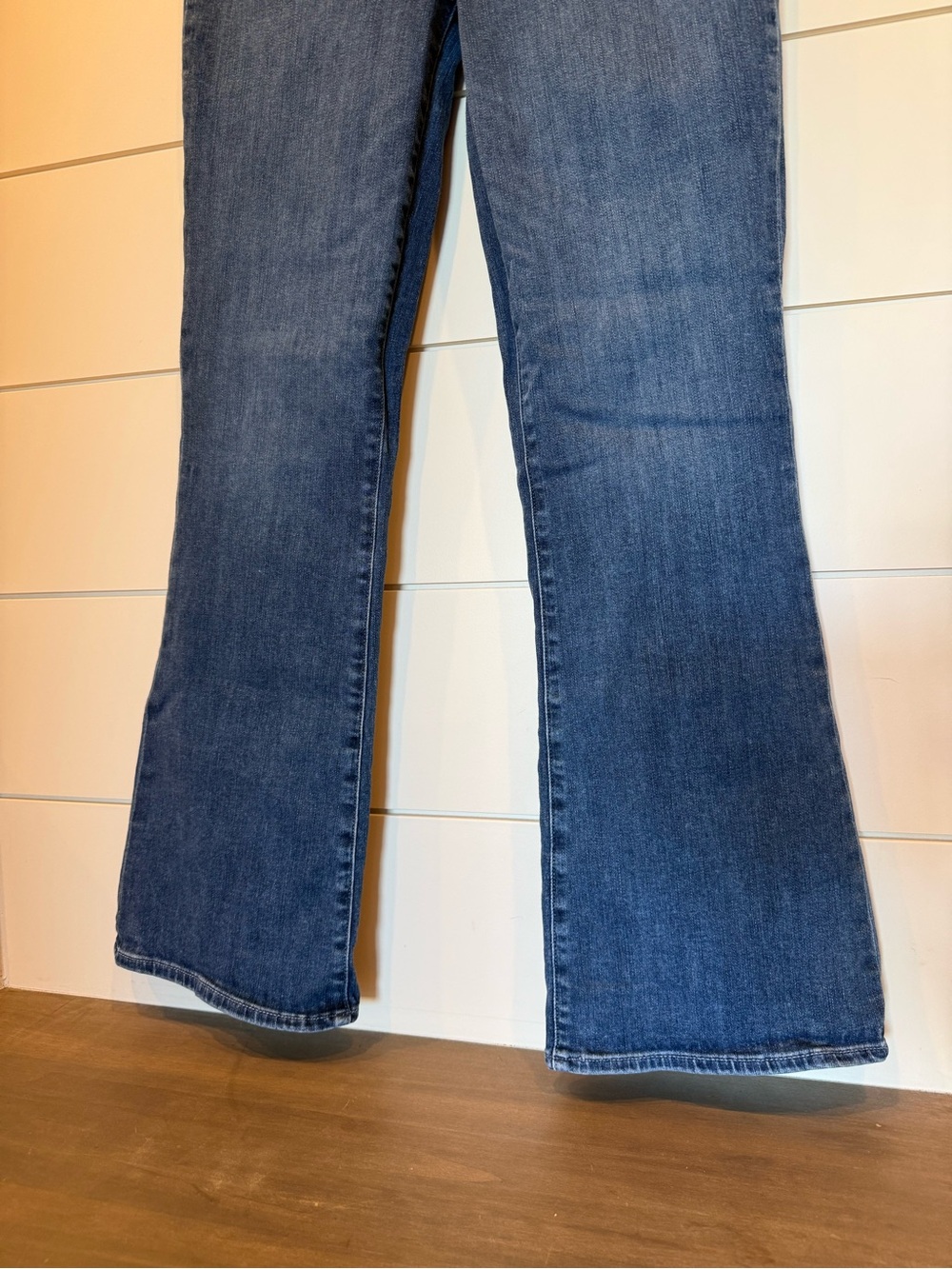 Paige High Rise Laurel Canyon Women's Bootcut Jean Dark Wash Jacques Stretch 32 - Picture 8 of 10